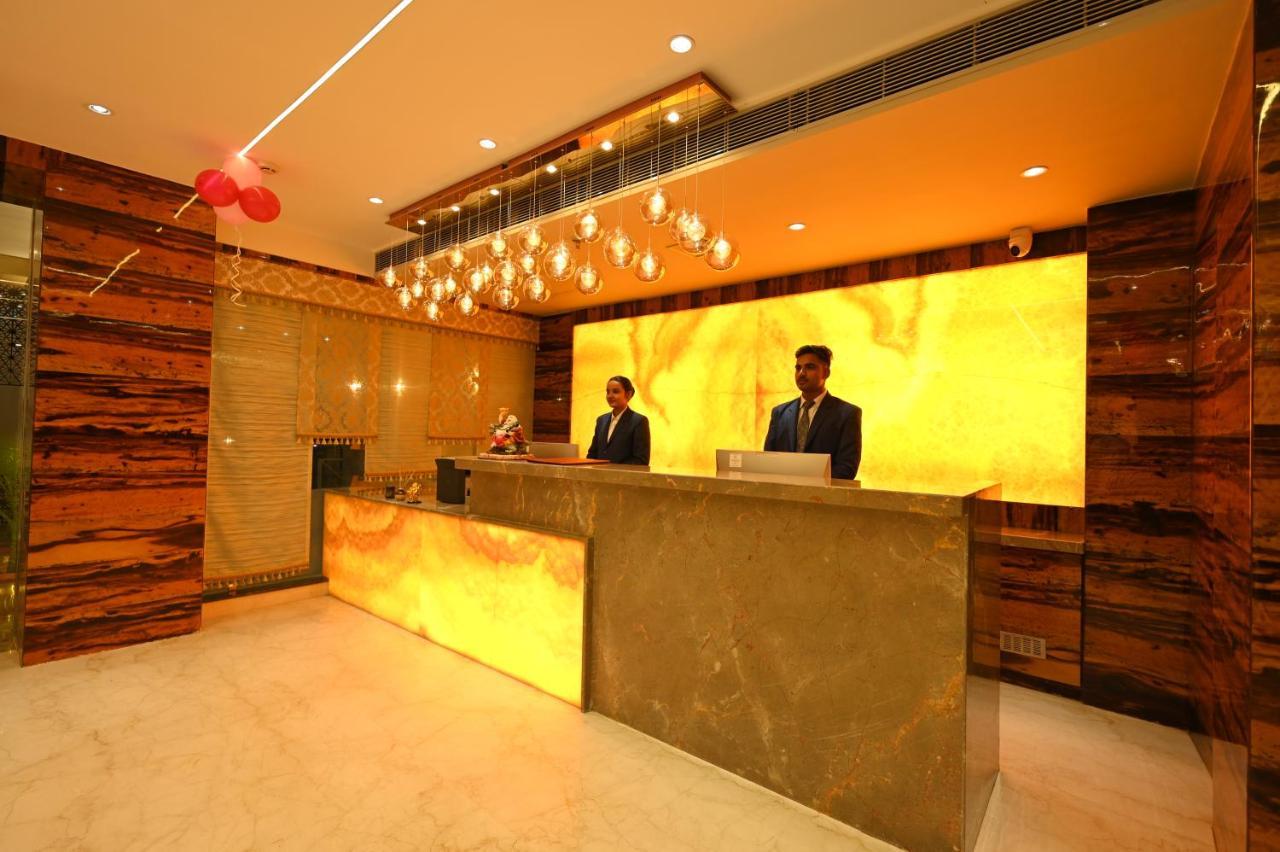 The Royal Class Hotel Gwalior Exterior foto