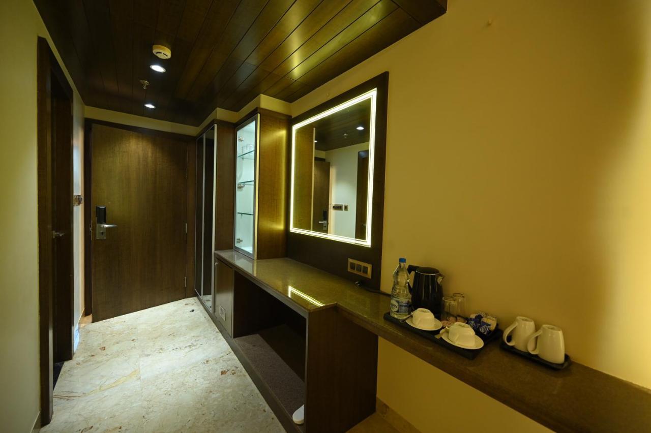 The Royal Class Hotel Gwalior Exterior foto