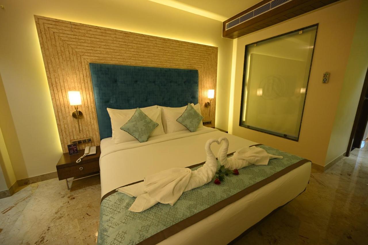 The Royal Class Hotel Gwalior Exterior foto